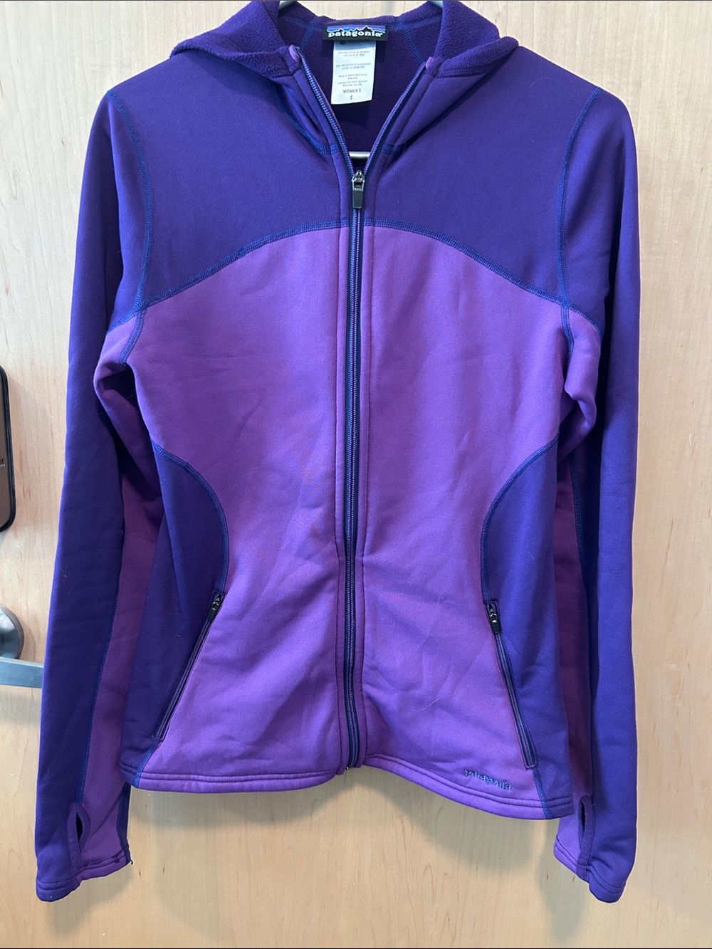 Patagonia Women's Two-Tone Purple Full-Zip Hooded Jacket